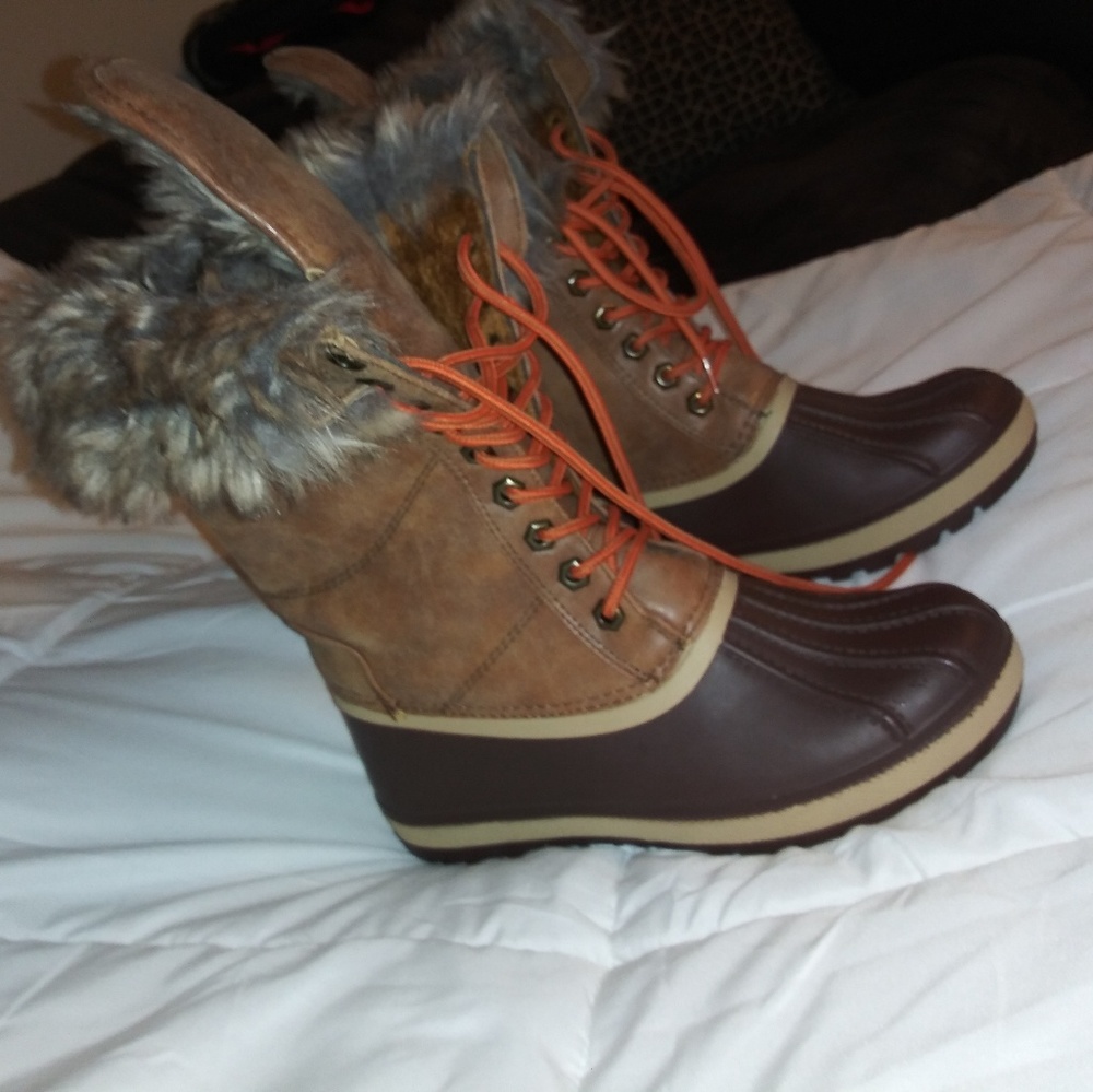 NEW ~~ Winter Boots